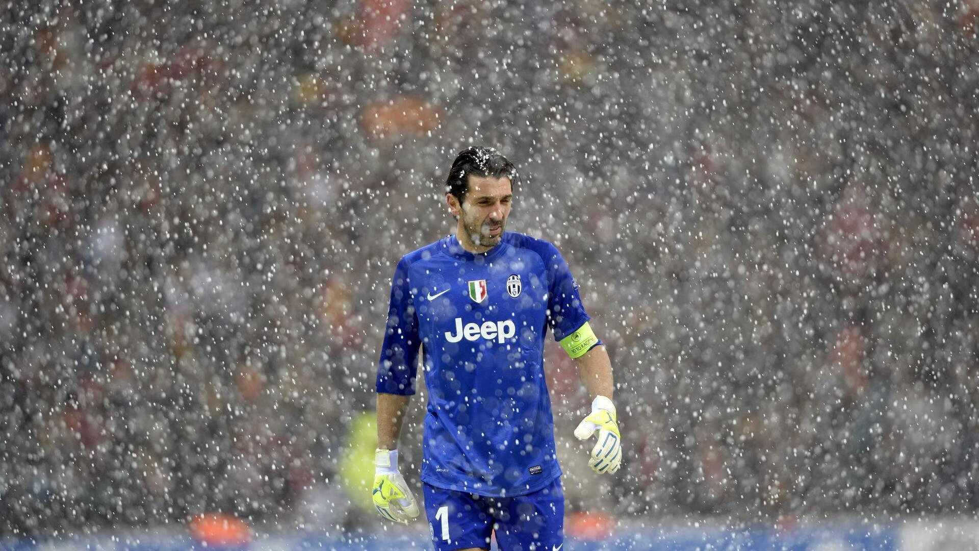 从F1到绿茵场,当勒沃库森在最后一弯被比利亚雷亚尔超越